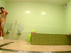 05A1224- Mature cleaning lady sluts and sucks cock while taking a bath