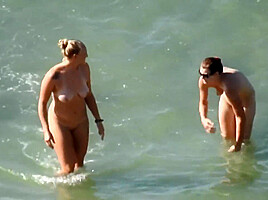 2 Nude Friend