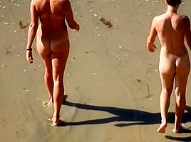 2 Nude Friend