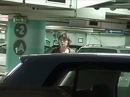 2009-12-28 Paula - Fucking in the parking garage