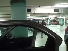 2009-12-28 Paula - Fucking in the parking garage