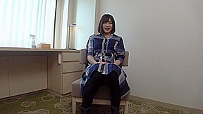 照れ笑いを浮かべながら恥ずかしがる姿が最高に可愛い経験薄の美少女4764wwwwwwww
