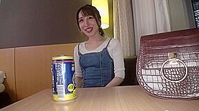 スラッと超絶美脚のニコニコ女子2772wwwwwwwwwww