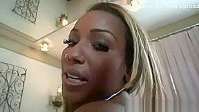 A black mistress forces her white slave to swallow her rotten fart !!!!!!!!