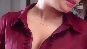 04963,A woman in serious agony
