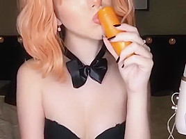 ASMR eating carrot