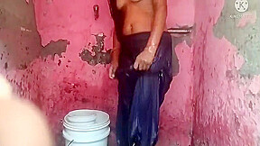 Aapki Nisha Bhabhi Nude Bathing Video Aagyi