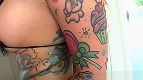 Alluring tattooed domina fingers her bf