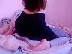 Amateur Babe Caught On Webcam Pillow Humping And Fingering Tight Pussy