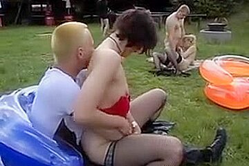Amateur - Exhibitionists Outdoor Swingers