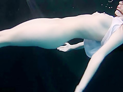 Amateur in the dark pool