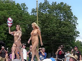 American Woman - Naked Girls Dancing at Nudes-A-Poppin 2017