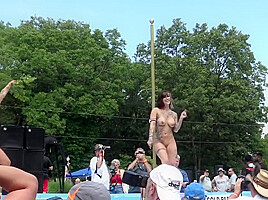 American Woman - Naked Girls Dancing at Nudes-A-Poppin 2017