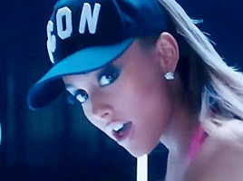 Ariana - Sexy moments