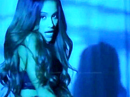 Ariana - Sexy moments