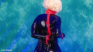 Arya Grander In 1 Hour Bondage In Latex Compilation Videos - Blonde Milf