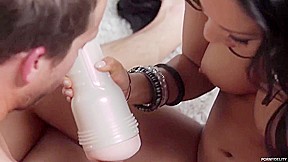 Asa Akira made a copy to her pussy