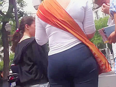 Ass 29 - MILF large butt VPL
