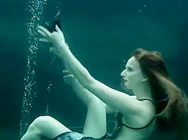 Audrey Lords underwater blowjob