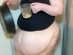 BBW Pee