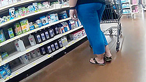 BBW spandex bends over for me(Playtime)