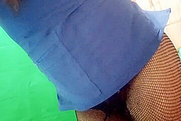 Beautiful Doctor From New York City Turns To Homemade Porn To Help Her Specialization In Pediatrics