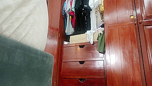 Beautiful Woman Wants Hard Sex In Her Room