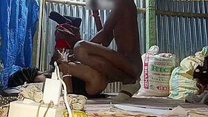 Bhabhi Ne Land Lagakar Malish Kiya Khoob Chudai Kiya Man Bharva Ke
