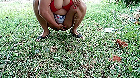 Bhabhi Outdoor Risky Public Pissing Compilation Video Cut