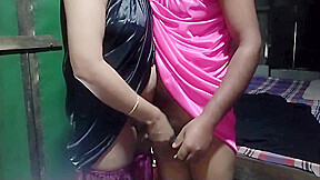 Bhabhi Seduces Tv Mechanic For Sex With Clear With Desi Pari