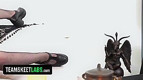 Big Titty Goth Gf Seduced Photographer With Her Perfect And He Fucks Her Pussy Hardcore