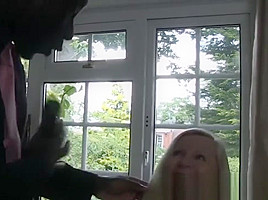 Black hairdresser penetrates old pussy and facial
