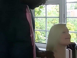 Black hairdresser penetrates old pussy and facial