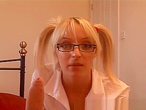 Blonde girlfriend discovers sadistic streak