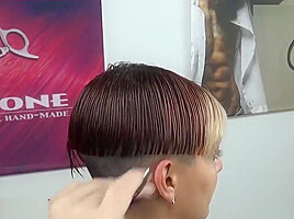 Bowl hairstyle in trendy colors