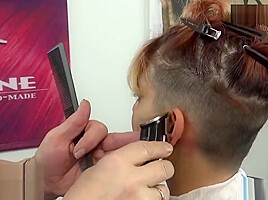 Bowl hairstyle in trendy colors