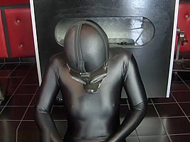Breathplay in Zentai and Gasmask