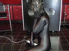 Breathplay in Zentai and Gasmask