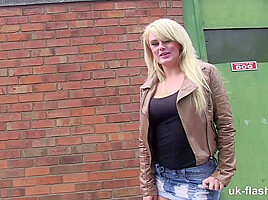 British Flasher Bonnie Rose Pissing Under a Bridge by UK-Flashers