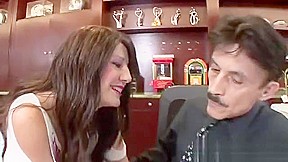 Brook Foxxx is a sexy brunette that looks just li