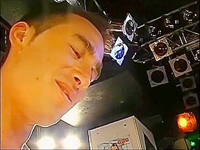 Brunette teen 18+ Gives World Class Deepthroat