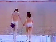 Bulky hottie toyed before banging with skinny guy outdoors