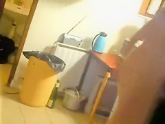 Busty Amateur Woman Doing Naked Photoshoot Spied on Camera