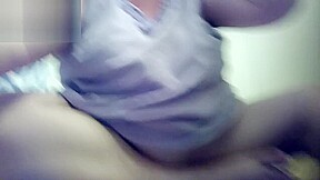 CORRINE NASTY bathroom carpet stretch