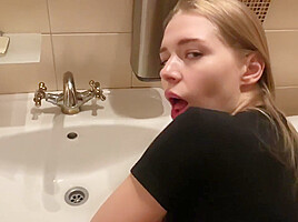 Californiababe - Quick Fuck In The Gym  Risky Public Se