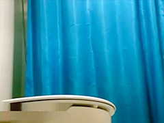 Cam caught her pee before a shower