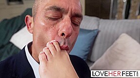 Candee Licious In Blue Eyed Foot Goddess Fucked By Her Driver