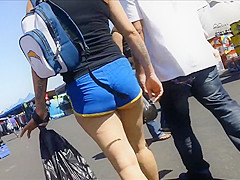Candid Booty 128