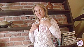 Carina Solo With Carina - HeavyOnHotties