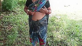 Chachi Ko Jungle Me Mutte Huye Pakda Or Ghar Akar Khub Choda - Fuck My Step